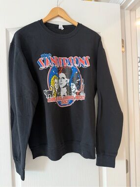 Hocus Pocus Sweatershirt Medium